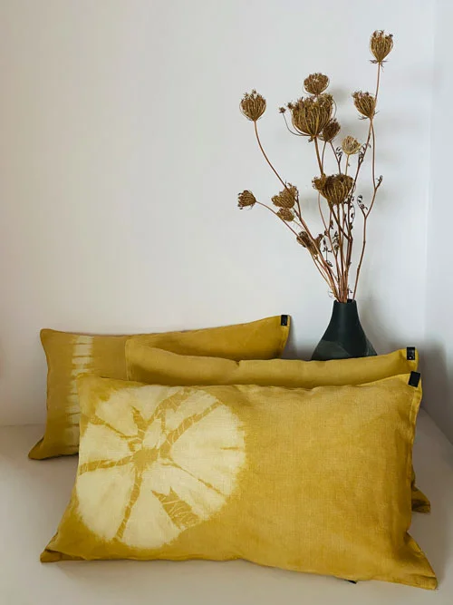coussins immortelles jaune